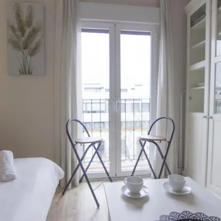 Apartament Rentalsevilla Menendez Pelayo Sewilla
