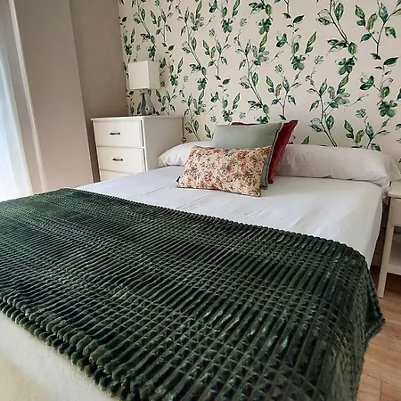 Апартаменты Rentalsevilla Menendez Pelayo *