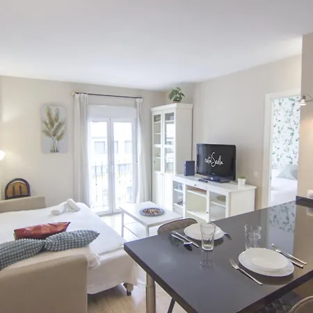 Апартаменты Rentalsevilla Menendez Pelayo *
